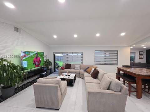 15101 SW 180th Ter, Miami FL - photo 11 of 37