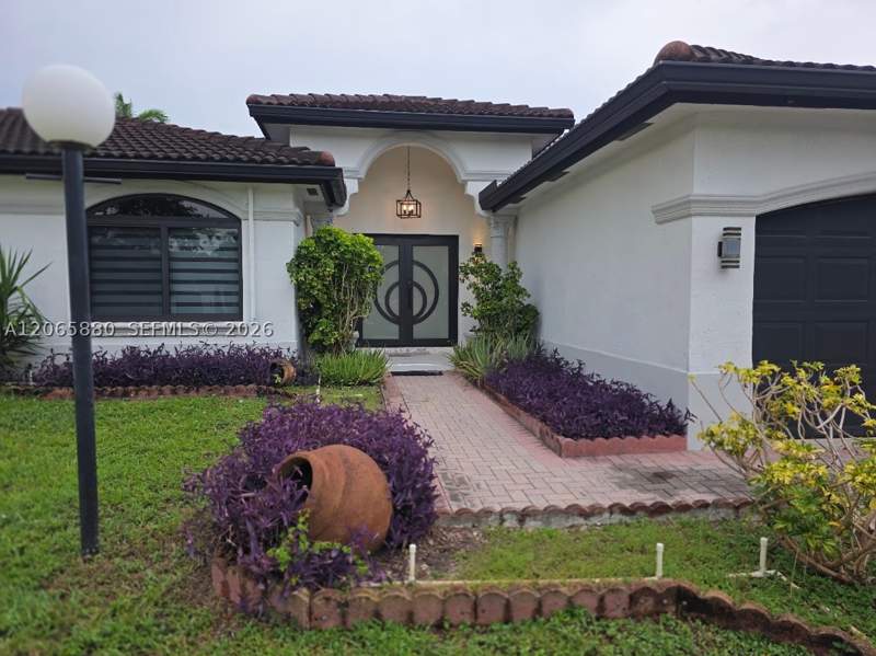 3 bedroom SingleFamilyResidence at 15101 SW 180th Ter, Coral Reef Nurseries Sec, Miami — photo 2