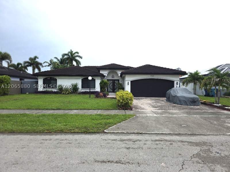 3 bedroom SingleFamilyResidence at 15101 SW 180th Ter, Coral Reef Nurseries Sec, Miami — photo 3