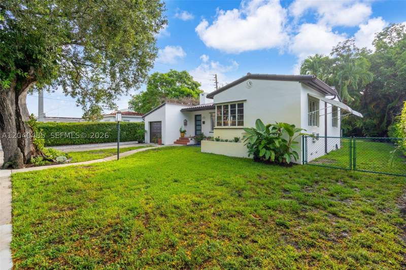 2 bedroom SingleFamilyResidence at 21 SW 59th Ave, Naranja Nook, Miami — photo 2