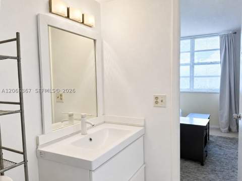 2841 NE 163rd St 608, North Miami Beach FL - photo 15 of 30