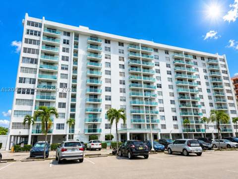 2841 NE 163rd St 608, North Miami Beach FL - photo 24 of 30
