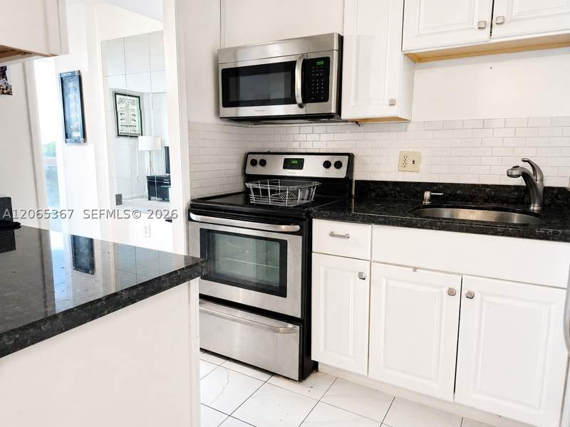 1 bedroom Condominium at 2841 NE 163rd St 608, Stratford House Condo, North Miami Beach — photo 4