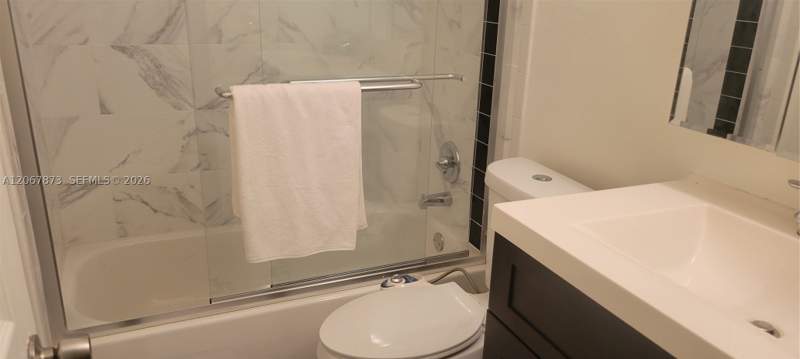 2 bedroom Townhouse at 1743 NE 141st St, Executive Manors, North Miami — photo 3