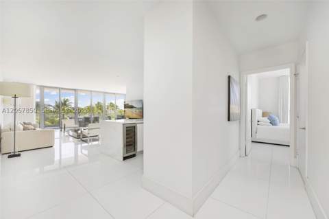 801 S Pointe Dr 301, Miami Beach FL - photo 15 of 31