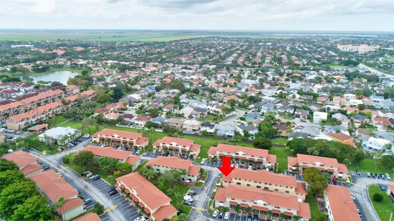 2 bedroom Townhouse at 9874 Hammocks Blvd 108-49, Banyan Tree Condo #11, Miami — photo 3