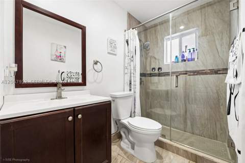 16520 SW 99th St, Miami FL - photo 12 of 17