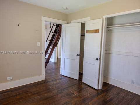 520 NE 129th St, North Miami FL - photo 10 of 23