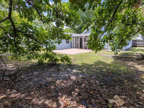 520 NE 129th St, North Miami FL - photo 18 of 23