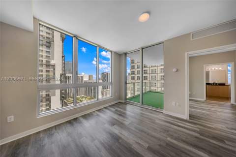 300 S Biscayne Blvd T-2911, Miami FL - photo 13 of 31