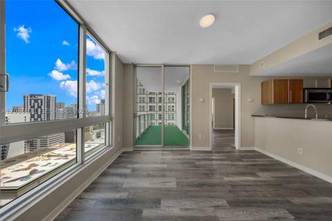 300 S Biscayne Blvd T-2911, Miami FL - photo 14 of 31