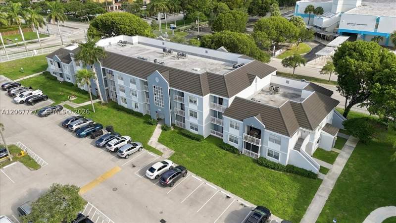 1 bedroom Condominium at 8660 SW 212th St 306, Le Club At Old Cutler Con, Cutler Bay — photo 3