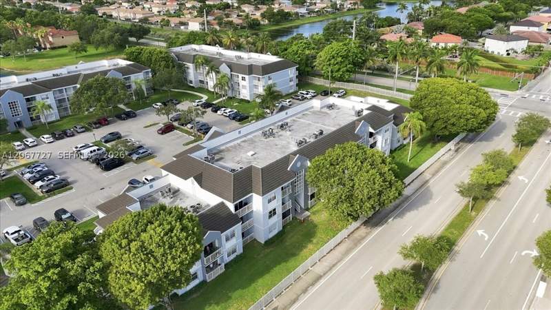 1 bedroom Condominium at 8660 SW 212th St 306, Le Club At Old Cutler Con, Cutler Bay — photo 4
