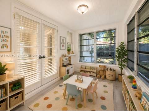 4060 SW 6th St, Miami FL - photo 14 of 19