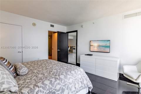 150 Sunny Isles Blvd 1-1604, Sunny Isles Beach FL - photo 11 of 23