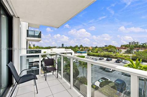 3675 N Country Club Dr 401, Aventura FL - photo 18 of 39