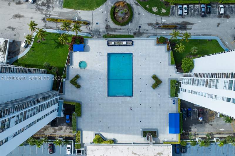 1 bedroom Condominium at 3675 N Country Club Dr 401, Aventura Eldorado Condo, Aventura — photo 5