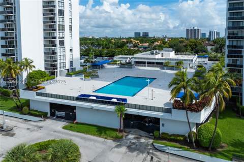 3675 N Country Club Dr 401, Aventura FL - photo 7 of 39