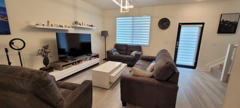 3 bedroom Townhouse at 4682 NW 83rd Ave, Downtown Doral South Phas, Doral — photo 3