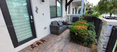4682 NW 83rd Ave, Doral FL - photo 7 of 10