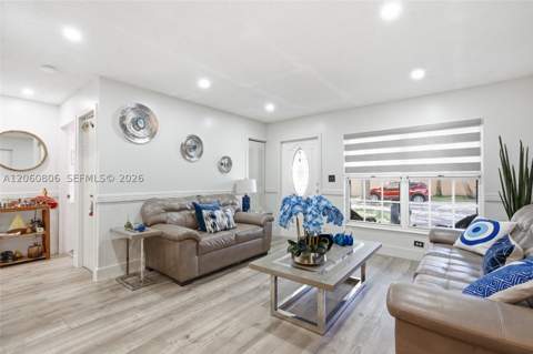 9011 NW 193rd Ter, Hialeah FL - photo 8 of 37