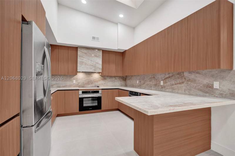 3 bedroom Villa at 21240 Harbor Way 285-28, Costain Villas Harbor Vil, Aventura — photo 2
