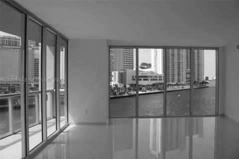 465 Brickell Av 502, Miami FL - photo 15 of 29