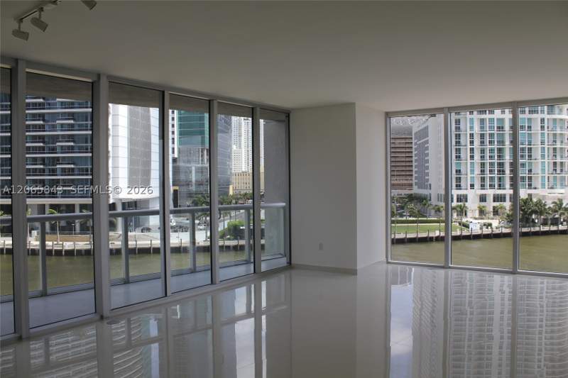 2 bedroom Condominium at 465 Brickell Av 502, Icon Brickell Tower 1, Miami — photo 3