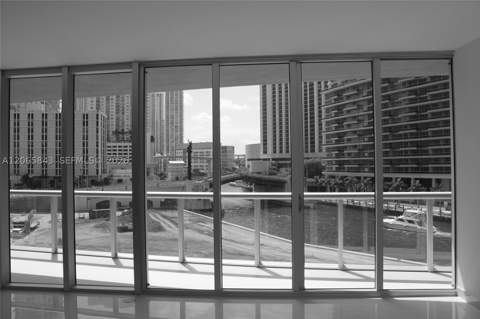 465 Brickell Av 502, Miami FL - photo 9 of 29
