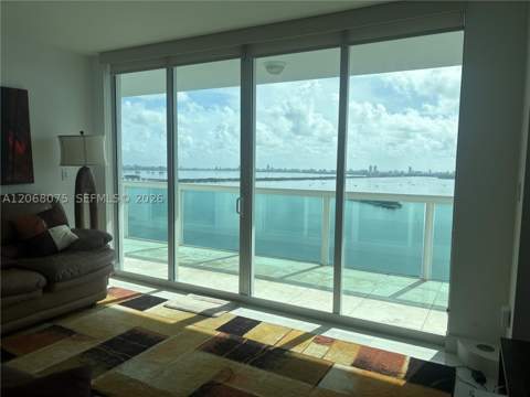 1800 N Bayshore Dr 3007, Miami FL - photo 7 of 31