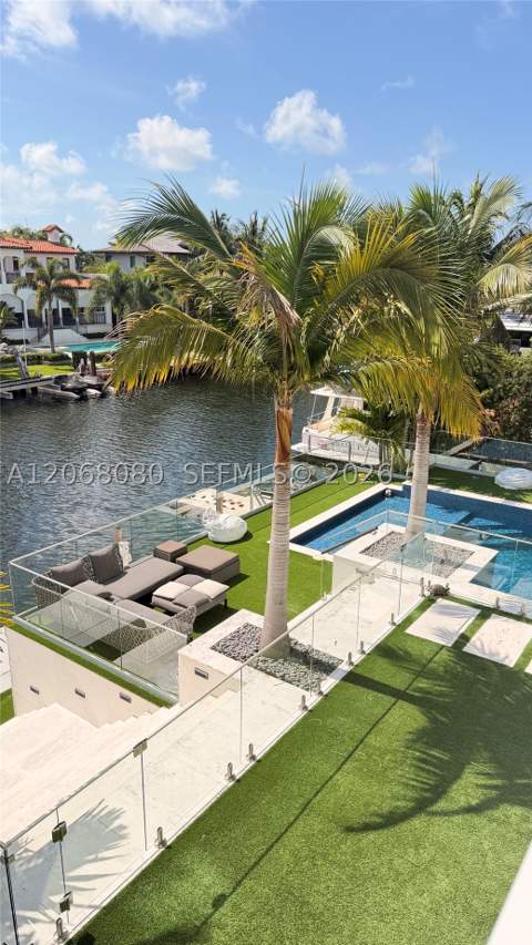 6819 Sunrise Pl, Coral Gables FL - photo 13 of 53