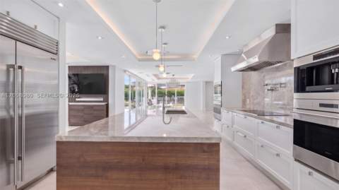 6819 Sunrise Pl, Coral Gables FL - photo 21 of 53