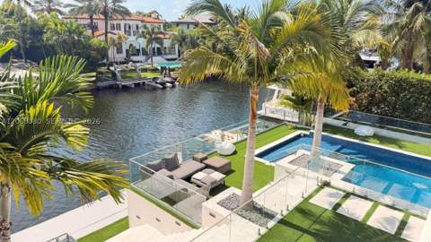 6819 Sunrise Pl, Coral Gables FL - photo 6 of 53