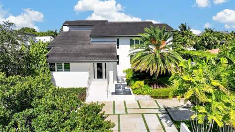 6819 Sunrise Pl, Coral Gables FL - photo 7 of 53