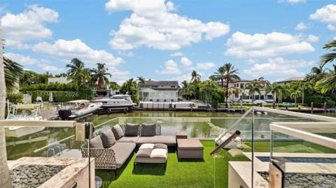 6819 Sunrise Pl, Coral Gables FL - photo 9 of 53