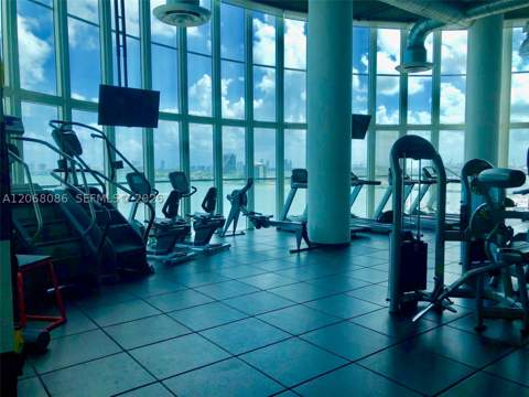 1800 N Bayshore Dr 2708, Miami FL - photo 19 of 27