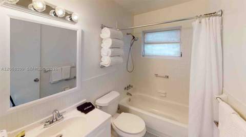 1732 Meridian Ave 701, Miami Beach FL - photo 21 of 38