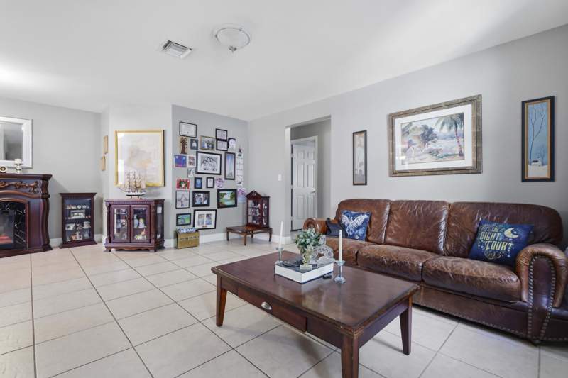 3 bedroom SingleFamilyResidence at 20233 SW 85th Court, Century Star Sub, Cutler Bay — photo 3