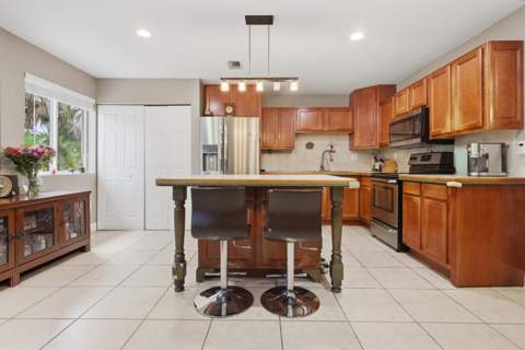 20233 SW 85th Court, Cutler Bay FL - photo 9 of 34