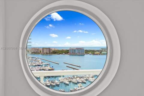 520 West Ave 2101, Miami Beach FL - photo 8 of 37