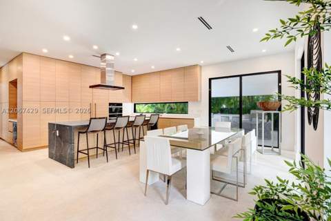 1015 NE 114th St, Biscayne Park FL - photo 11 of 47