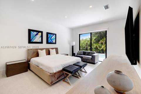 1015 NE 114th St, Biscayne Park FL - photo 17 of 47