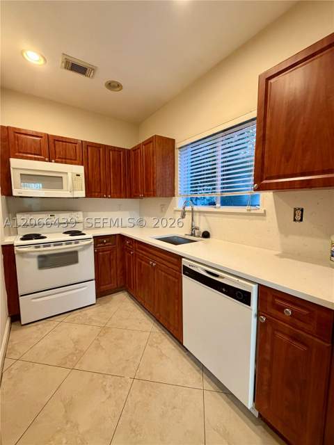 3191 NE 4th St, Homestead FL - photo 7 of 30