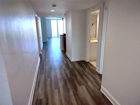 14951 Royal Oaks Ln 1006, North Miami FL - photo 12 of 36