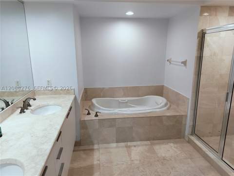 14951 Royal Oaks Ln 1006, North Miami FL - photo 16 of 36