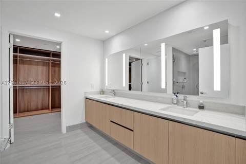 2411 Laguna Cir 1805, North Miami FL - photo 22 of 65
