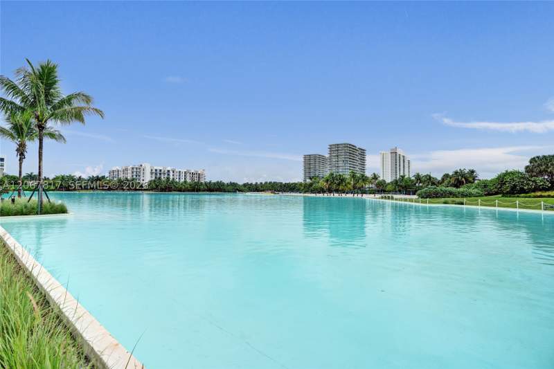 3 bedroom Condominium at 2411 Laguna Cir 1805, One Park Tower, North Miami — photo 4