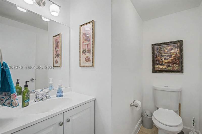 2 bedroom Townhouse at 2400 Brickell Ave 107D, Brickell Forest Condo, Miami — photo 4