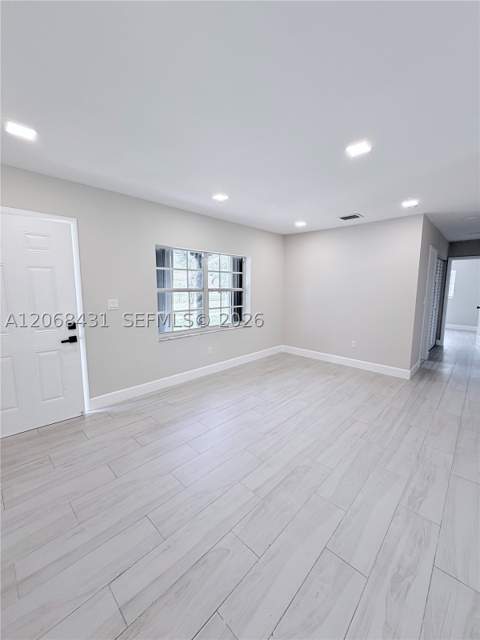 4492 NW 180th St, Miami Gardens FL - photo 18 of 34
