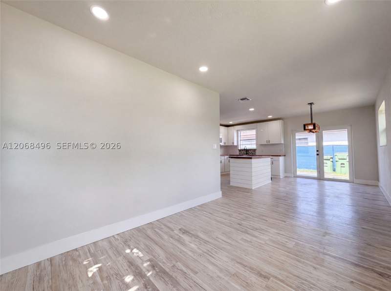 3 bedroom SingleFamilyResidence at 1320 NW 15th St, Redondo, Homestead — photo 3